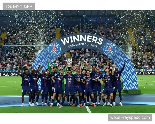 法国电视台足球纪录片团队跟拍斯特拉斯堡,聚焦“一座工业城市与它的高强度足球风格”